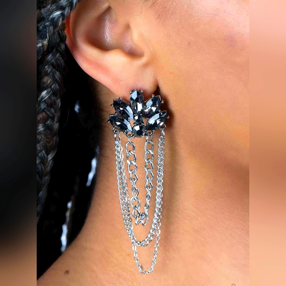Beautiful Hematite Rhinestone Earrings